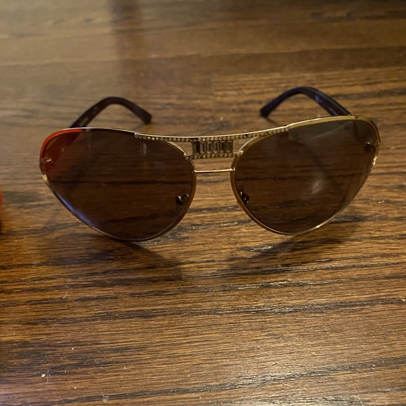 Valentino aviator glasses main image 4